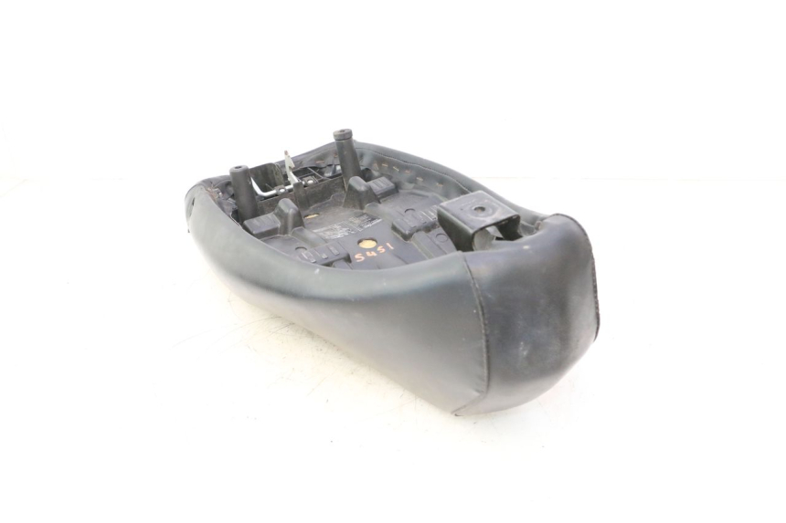 photo de SITZ PEUGEOT LUDIX ONE 50 (2004 - 2006) - Zoom auf Gebrauchszustand