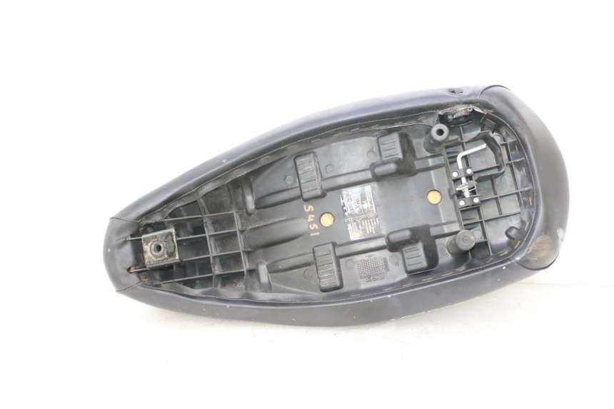 photo de SITZ PEUGEOT LUDIX ONE 50 (2004 - 2006) - Details der Befestigungspunkte