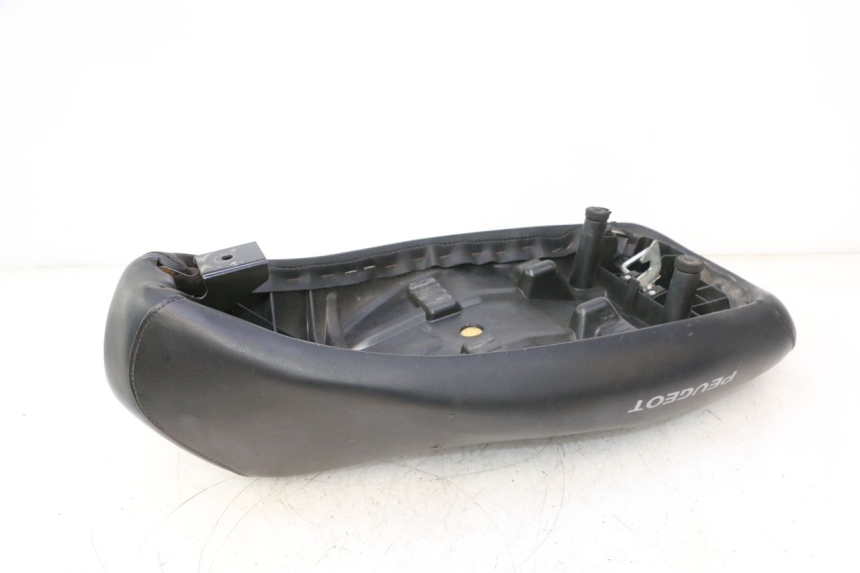photo de SITZ PEUGEOT LUDIX SNAKE 2T 50 (2004 - 2014) - Details der Befestigungspunkte