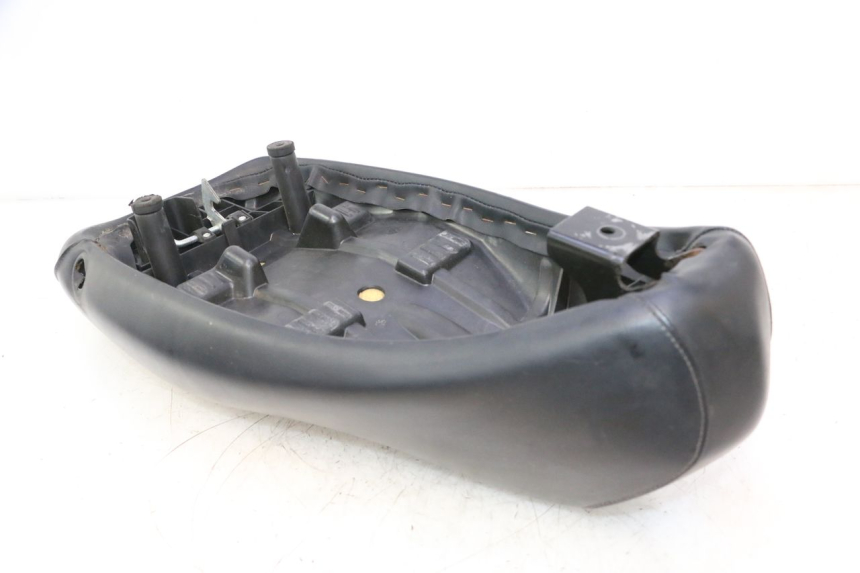 photo de SITZ PEUGEOT LUDIX SNAKE 2T 50 (2004 - 2014) - Oberflächenzustand und Material