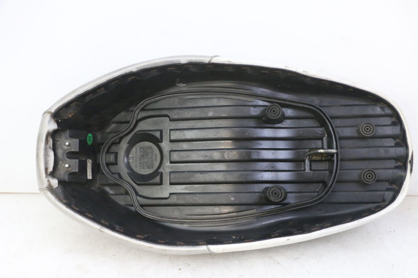 photo de SELLE MBK BOOSTER SPIRIT NAKED 50 (2004 - 2017) - Charakteristische Merkmale