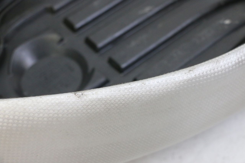 photo de SELLE MBK BOOSTER SPIRIT NAKED 50 (2004 - 2017) - Zoom auf Gebrauchszustand