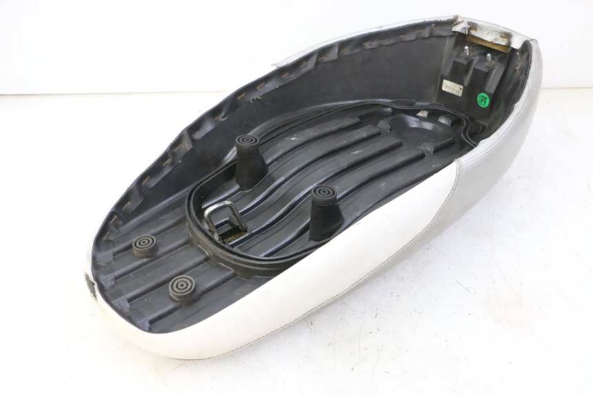 photo de SELLE MBK BOOSTER SPIRIT NAKED 50 (2004 - 2017) - Technische Nahaufnahme