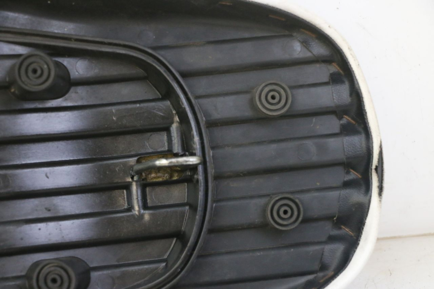 photo de SELLE MBK BOOSTER SPIRIT NAKED 50 (2004 - 2017) - Geprüftes Gebrauchtteil