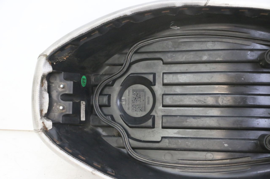 photo de SELLE MBK BOOSTER SPIRIT NAKED 50 (2004 - 2017) - Kennzeichnungen und Originalreferenzen