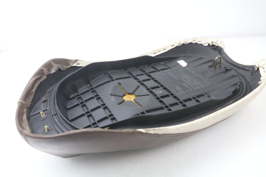 photo de SITZ SYM MIO 50 (2005 - 2010) - Zoom auf Gebrauchszustand