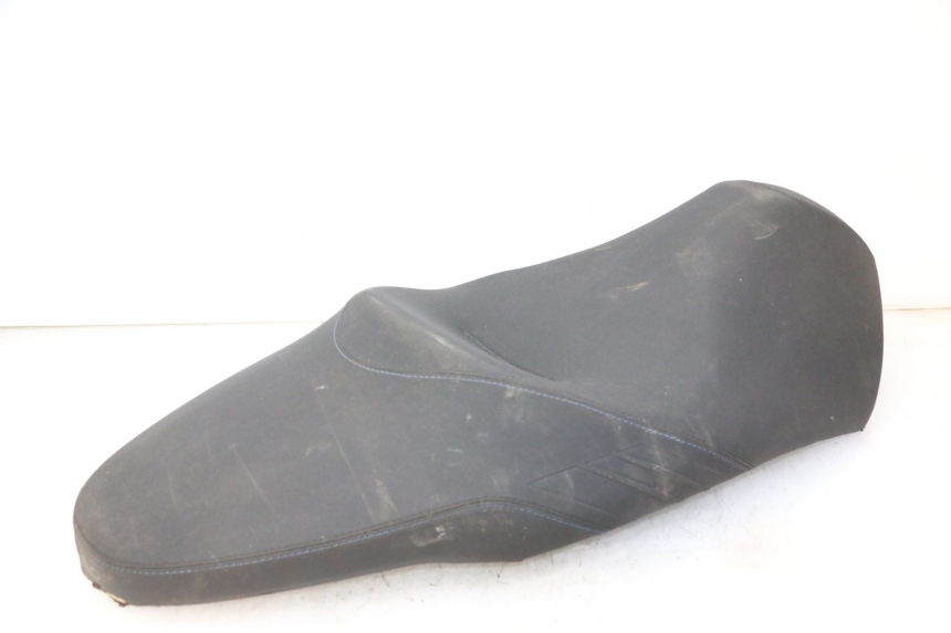 photo de SITZ PIAGGIO MP3 HPE 310 (2024 - 2025) - Hochauflösende Nahaufnahme