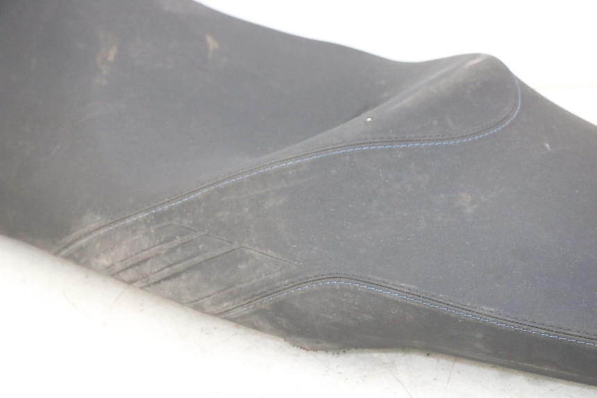 photo de SITZ PIAGGIO MP3 HPE 310 (2024 - 2025) - Alternativer Blickwinkel