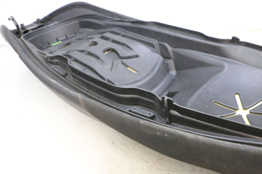 photo de SITZ PIAGGIO MP3 HPE 350 (2018 - 2020) - Technische Nahaufnahme