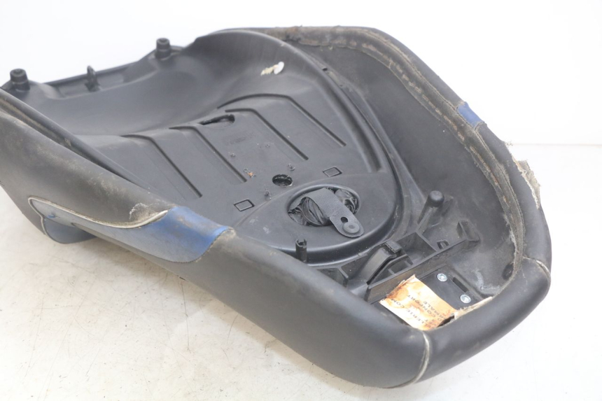 photo de SELLE PIAGGIO MP3 LT 400 (2007 - 2012) - Geprüftes Gebrauchtteil