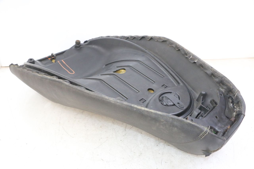 photo de SELLE PIAGGIO MP3 LT 400 (2007 - 2012) - Alternative Perspektive