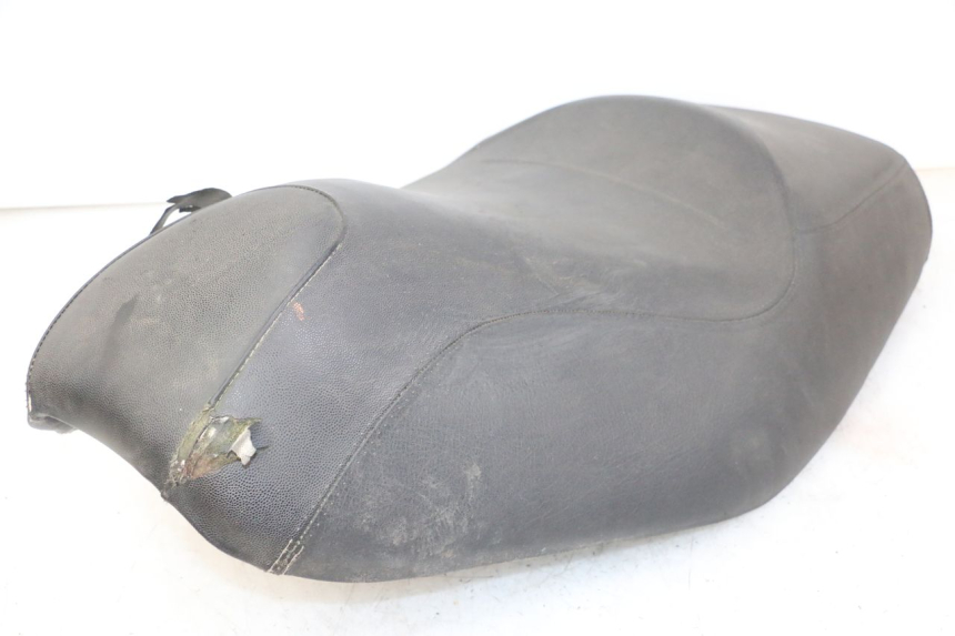 photo de SELLE PIAGGIO MP3 LT 400 (2007 - 2012) - Oberflächenzustand und Material