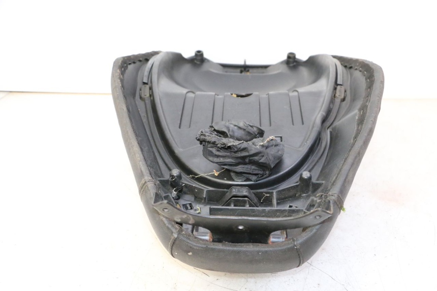 photo de SITZ PIAGGIO MP3 LT 300 (2010 - 2016) - Alternativer Blickwinkel