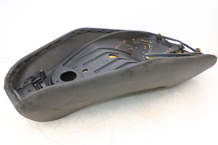 photo de SELLE PIAGGIO MP3 LT 400 (2007 - 2012) - Zoom auf Komponenten