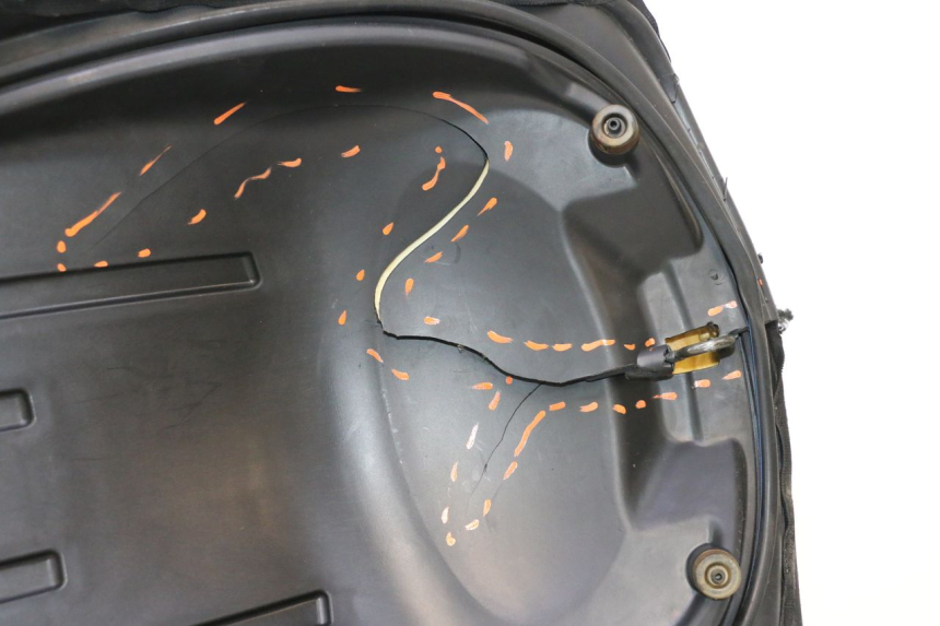 photo de SELLE PIAGGIO MP3 LT 400 (2007 - 2012) - Alternative Perspektive