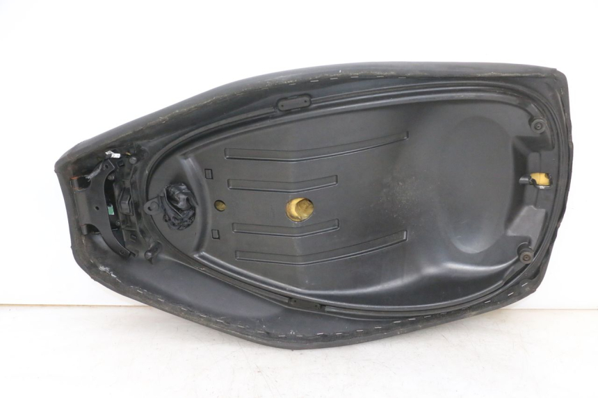 photo de SELLE PIAGGIO MP3 RL 250 (2006 - 2010) - Detaillierte Sichtprüfung