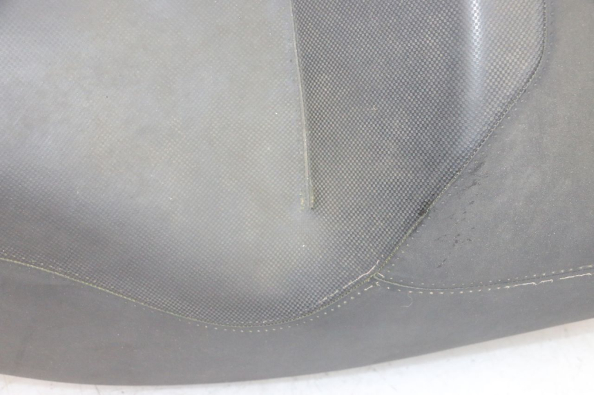 photo de SELLE PIAGGIO MP3 RL 250 (2006 - 2010) - Fokus auf die Struktur