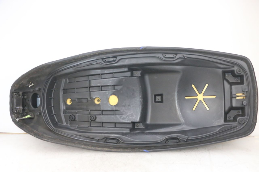 photo de SITZ PIAGGIO MP3 500 (2016 - 2018) - Kennzeichnungen und Originalreferenzen