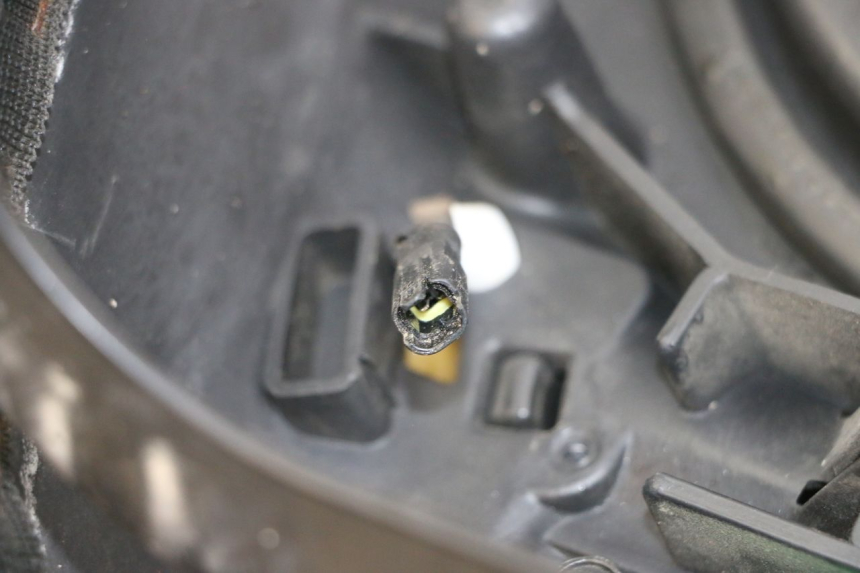 photo de SELLE PIAGGIO MP3 RL 250 (2006 - 2010) - Alternative Perspektive