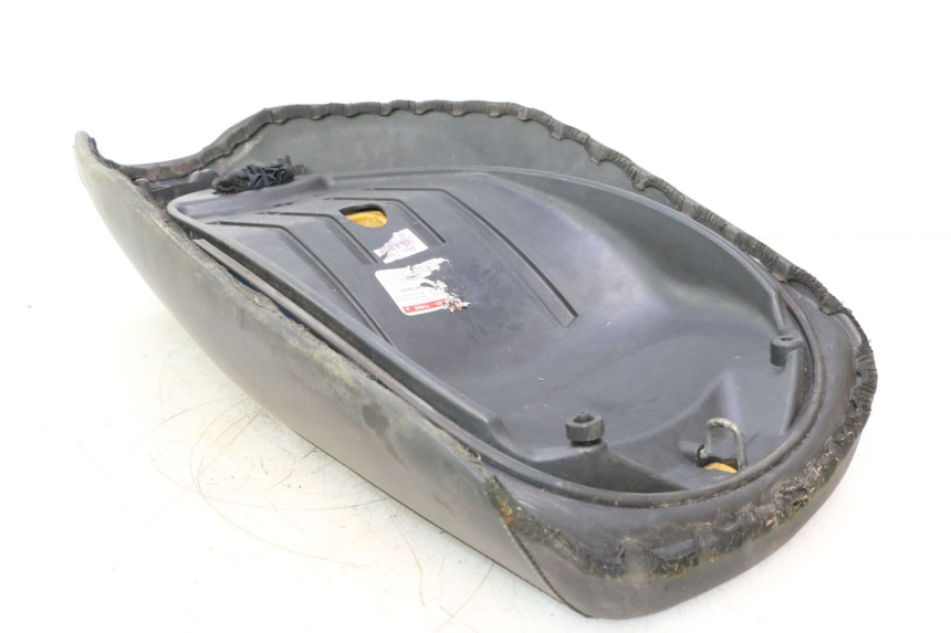 photo de SITZ PIAGGIO MP3 125 (2006 - 2014) - Hochauflösende Nahaufnahme