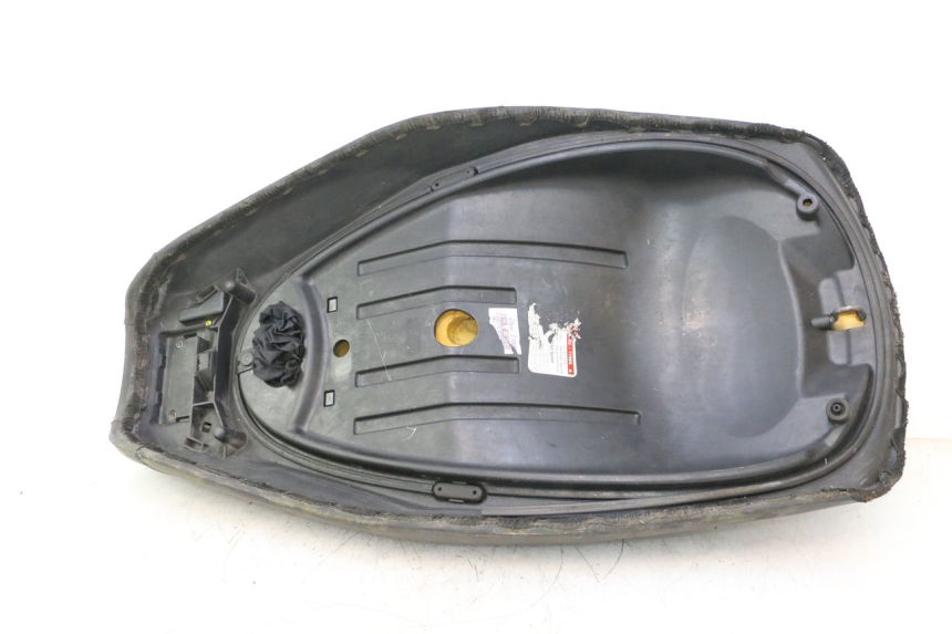 photo de SITZ PIAGGIO MP3 125 (2006 - 2014) - Ergänzendes Produktfoto