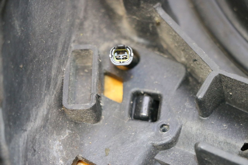 photo de SITZ PIAGGIO MP3 125 (2006 - 2014) - Detaillierte Sichtprüfung