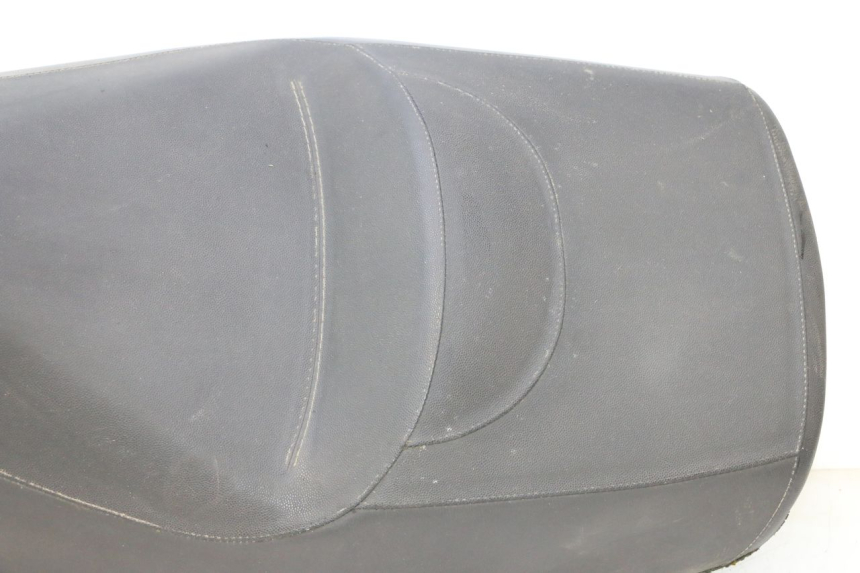 photo de SITZ PIAGGIO MP3 125 (2006 - 2014) - Zoom auf Gebrauchszustand