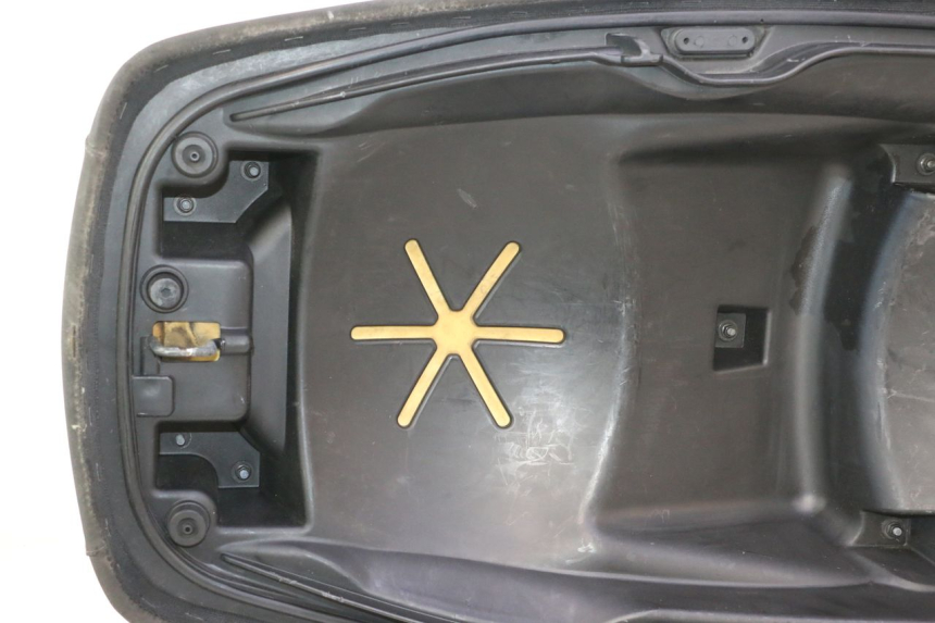 photo de SITZ PIAGGIO MP3 500 (2016 - 2018) - Geprüftes Gebrauchtteil