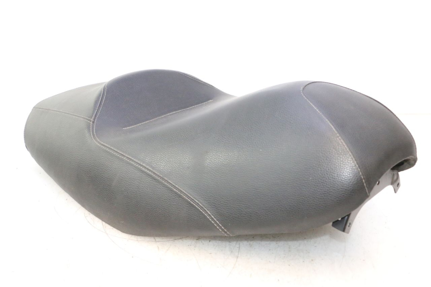 photo de SITZ PIAGGIO MP3 125 (2006 - 2014) - Hochauflösende Nahaufnahme