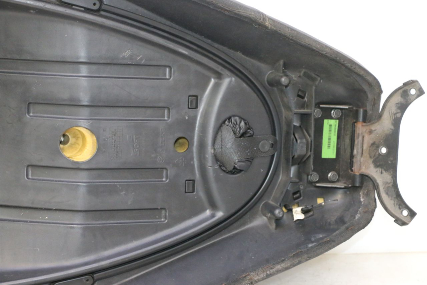 photo de SITZ PIAGGIO MP3 125 (2006 - 2014) - Ergänzendes Produktfoto