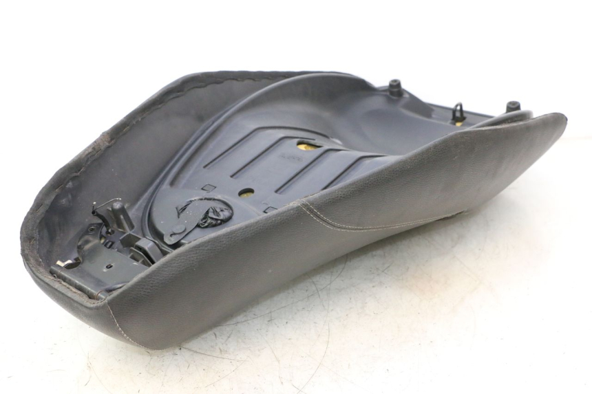 photo de SITZ PIAGGIO MP3 125 (2006 - 2014) - Alternative Perspektive