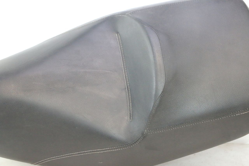 photo de SITZ PIAGGIO MP3 500 (2011 - 2015) - Detaillierte Sichtprüfung