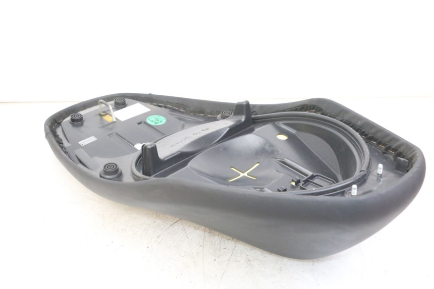 photo de SITZ YAMAHA NEO'S NEOS 2T EASY 50 (2013 - 2016) - Details der Befestigungspunkte