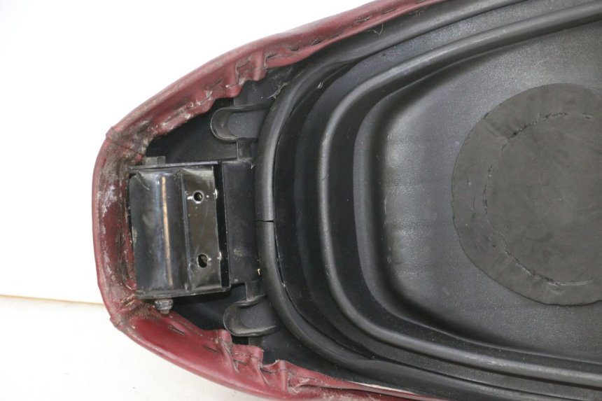 photo de SITZ KYMCO LIKE 4T 50 (2019 - 2025) - Fokus auf die Struktur