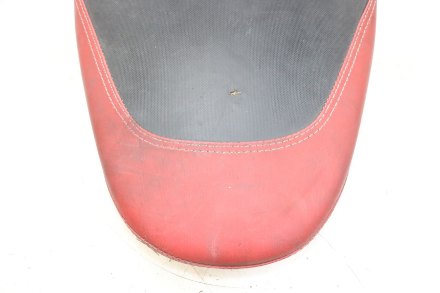 photo de SELLE PIAGGIO NEW TYPHOON 50 (2018 - 2021) - Details der Befestigungspunkte