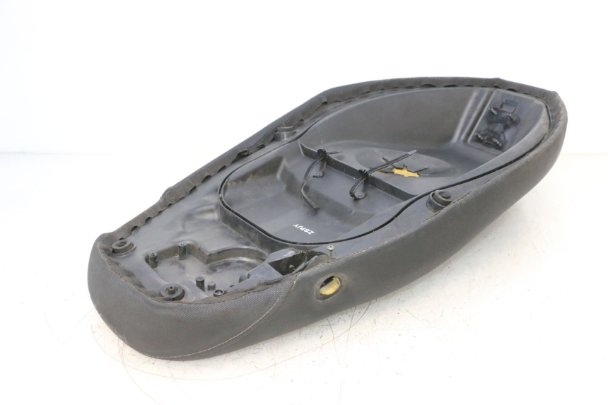 photo de SELLE PIAGGIO NEW TYPHOON 50 (2010 - 2017) - Zoom auf Gebrauchszustand