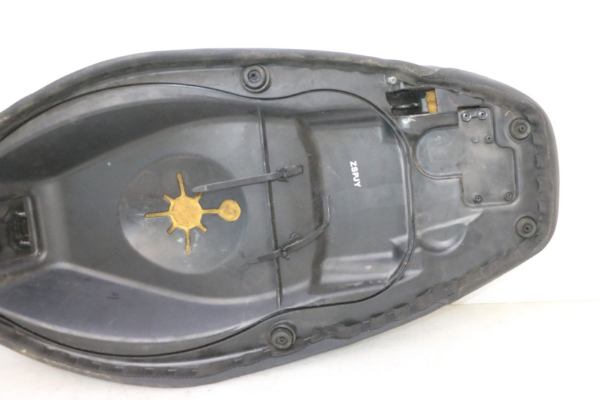photo de SELLE PIAGGIO NEW TYPHOON 50 (2010 - 2017) - Gesamtansicht des Produkts