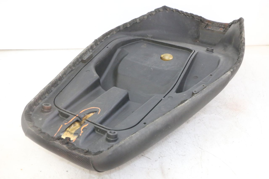 photo de SITZ GILERA NEXUS 125 (2009 - 2013) - Oberflächenzustand und Material