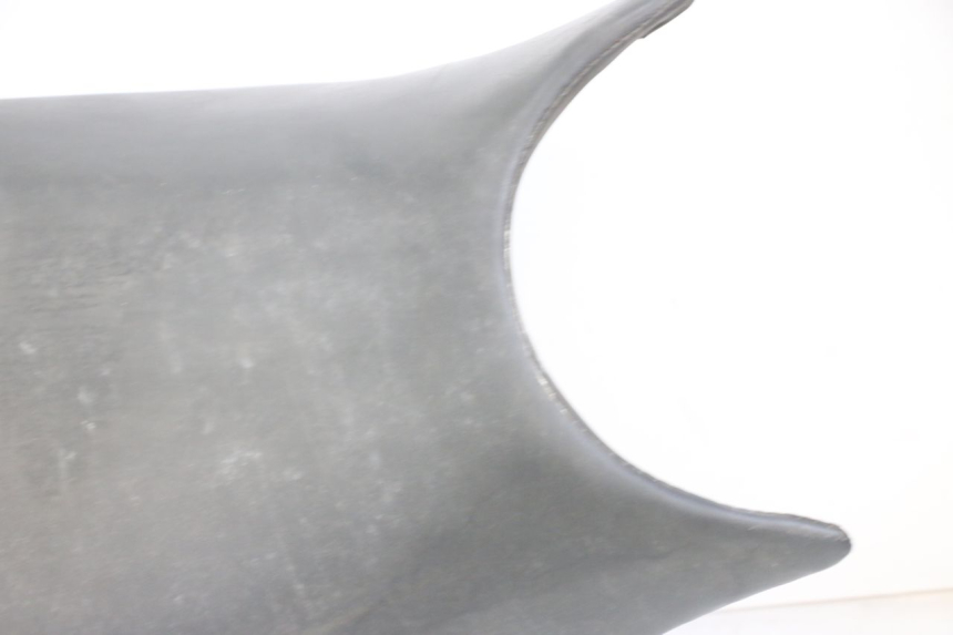 photo de SITZBANK HONDA NTV DEAUVILLE 650 (1998 - 2001) - Fokus auf die Struktur