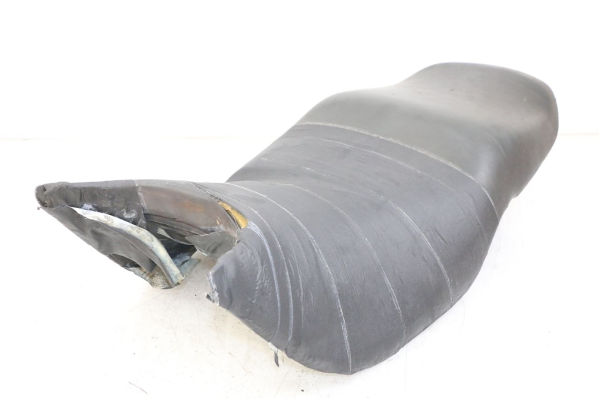 photo de SITZBANK HONDA NTV DEAUVILLE 650 (1998 - 2001) - Hochauflösende Nahaufnahme