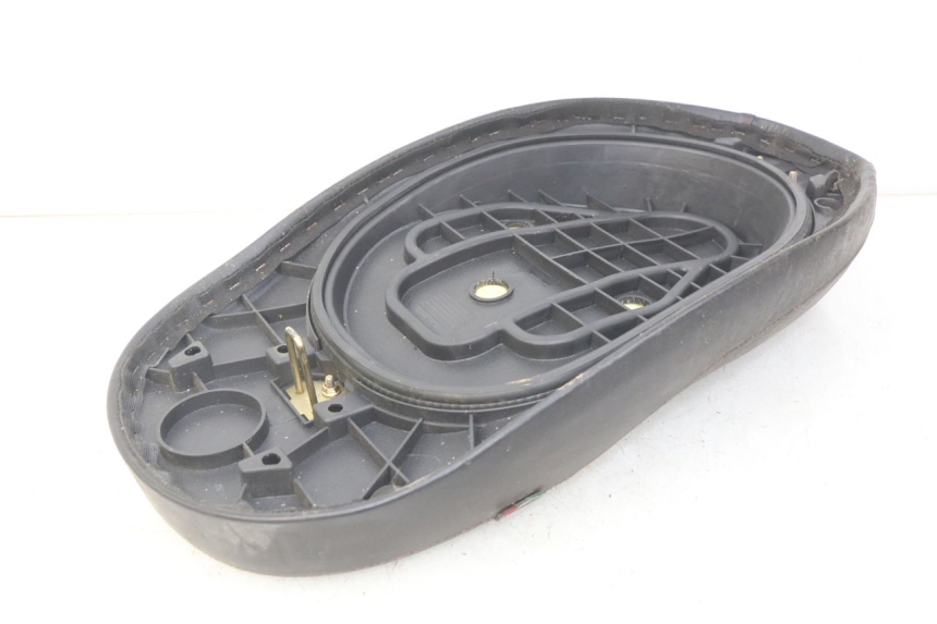 photo de SELLE JM MOTORS OLDIES 4T 50 (2010 - 2020) - Oberflächenzustand und Material