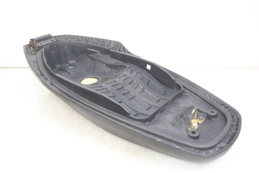 photo de SITZ SYM ORBIT III 3 4T 50 (2021 - 2025) - Kennzeichnungen und Originalreferenzen