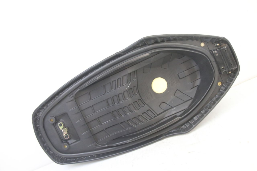 photo de SITZ SYM ORBIT III 3 4T 50 (2021 - 2025) - Geprüftes Gebrauchtteil