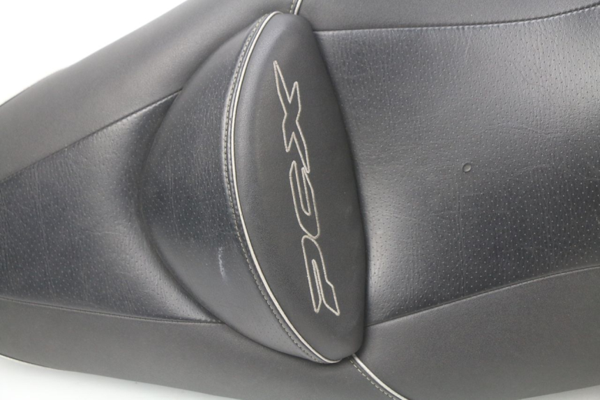 photo de SELLE HONDA PCX (JF47) 125 (2012 - 2013) - Detaillierte Sichtprüfung