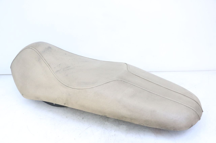 photo de SELLE PEUGEOT BELVILLE 125 (2017 - 2021) - Detailansicht des Bauteils