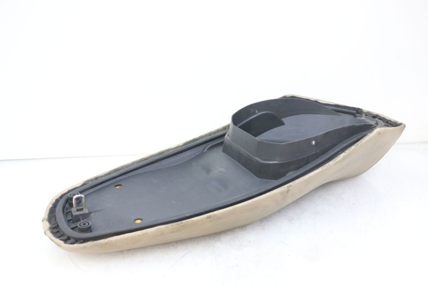 photo de SELLE PEUGEOT BELVILLE 125 (2017 - 2021) - Weitere Ansicht des Artikels