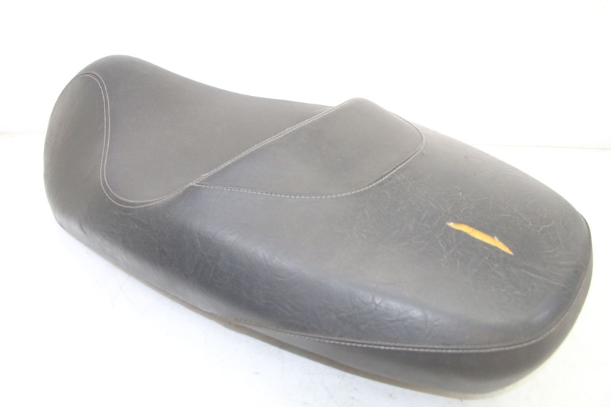 photo de SELLE PEUGEOT CITYSTAR 125 (2011 - 2017) - Details der Befestigungspunkte