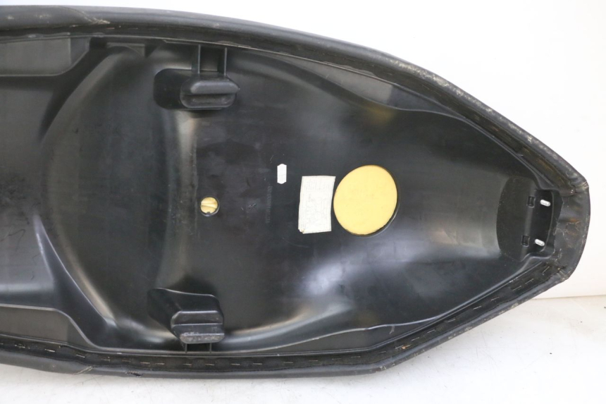 photo de SITZBANK PEUGEOT CITYSTAR 2T 50 (2018 - 2021) - Zoom auf Komponenten