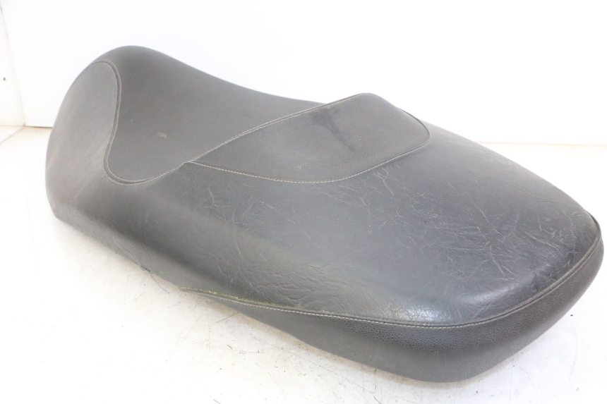 photo de SITZBANK PEUGEOT CITYSTAR 2T 50 (2018 - 2021) - Zoom auf Gebrauchszustand