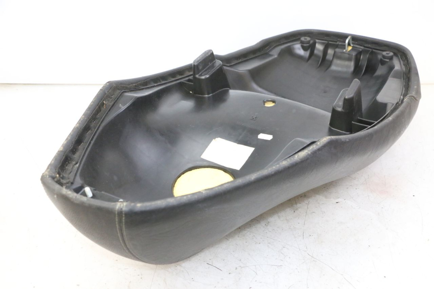 photo de SITZBANK PEUGEOT CITYSTAR 2T 50 (2018 - 2021) - Details der Befestigungspunkte